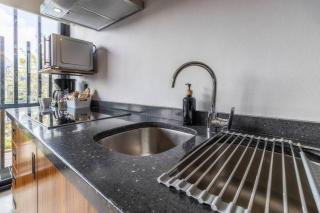 L103 New studio Apt AC Rooftop Panoramic views - 1