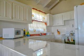 Prospect 3-bedroom Apt 5 - Saint James - 1