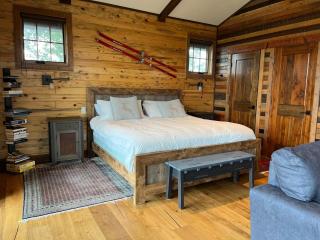 New Cabin with Spectacular Views of Flathead Lake. - Somers - 2