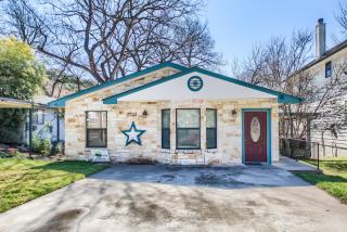 Hondo's River Haus RR 1300 - Canyon Lake - 9
