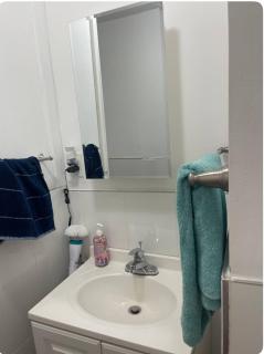 Home away from home - Laurelton - 3