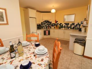 Stags Cottage - 2