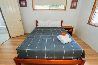 McLeods - Three-Bedroom, Pet-Friendly Coastal Escape in Central Agnes Water - Agnes Water - 8