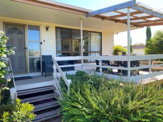 Parnella Cottage - Pet friendly - St Helens - 8