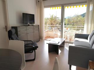 Apartamento Reformado con Piscina cerca de la Playa y Centro de L'Estartit, Ideal para Familias - ES-323-58 - L'Estartit - 2