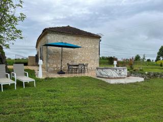 Gîte cosy avec jacuzzi privé, jardin clos, et équipements modernes au cœur du Périgord pourpre - FR-1-616-363 - 9