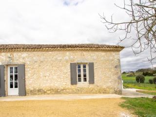 Gîte cosy avec jacuzzi privé, jardin clos, et équipements modernes au cœur du Périgord pourpre - FR-1-616-363 - 2