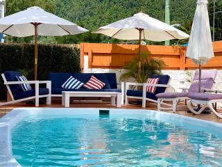 Paradise Court Holiday Units - Airlie Beach - 0