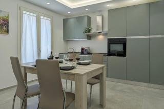 Minimal Apt Centro Wifi Clima by WeHostYou - Porto San Giorgio - 2