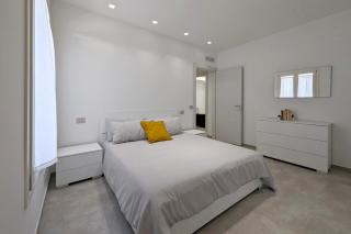 Minimal Apt Centro Wifi Clima by WeHostYou - Porto San Giorgio - 9