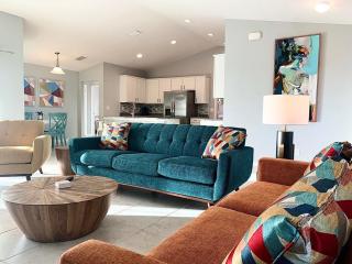 The Cape Escape Pet-Friendly Sleeps 7 - Cape Coral - 9