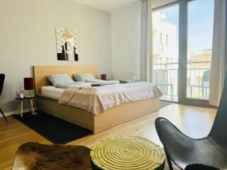 Bp-EST CP STUDIO - Budapest - 4