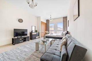 Cozy Studio in JVC - Dubai - 9