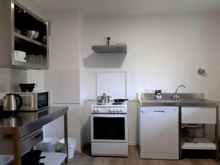 Chic Apartment with Balcony - Gelsenkirchen - 0