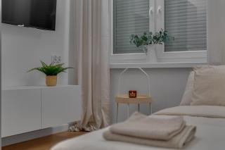 COMFISTAY Armii krajowej 16B - Near Central Station and Free parking - 5