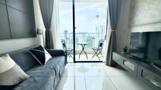 Balcony Unit II & The Robertson Residence 33f - Kuala Lumpur - 2