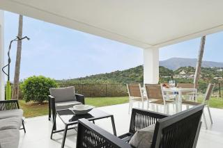 2 Bedroom Ground Floor Apartment @ Estepona Hills! - Estepona - 4