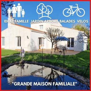 "LA BUISSONNIERE" Maison familiale 10 personnes, grand jardin arboré, entre centre ville et océan - Talmont - 0