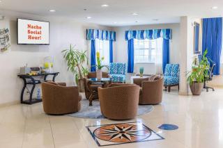 Microtel Inn & Suites by Wyndham Kingsland Naval Base I-95 - Kingsland - 2