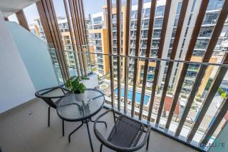 Snug Studio Apartment at Azizi Riviera, Al Merkadh by Deluxe Holiday Homes - Dubai - 9