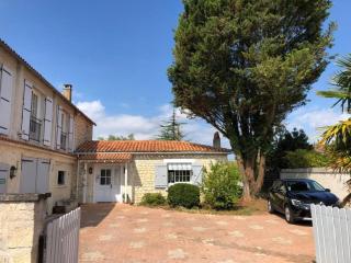 Villa spacieuse à Saint-Sulpice-de-Royan avec piscine privée - Saint-Sulpice-de-Royan - 2