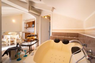 Residence Villa il Casale - appartamenti wellness e piscina riscaldata - Tovo San Giacomo - 9