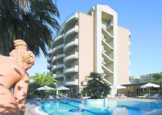 Residence Torre Del Mar - Alba Adriatica - 9