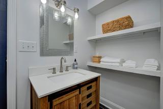 Spacious Bates-Hendricks Home ~ 5 Min to Lucas Oil - Indianápolis - 1
