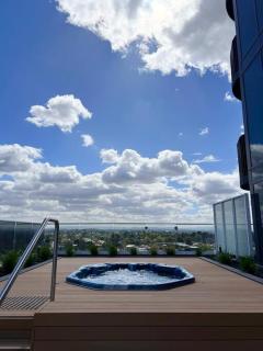 Ivanhoe Apartment 2Bed 2Bath with Balcony City View - Melbourne - 0