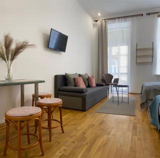 Central Park Family Apartments - 7