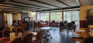 Two Bedroom Lodge In The Country - Restaurant Bar Onsite - 9
