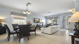 Windsor Hills 6BR Home Pool Spa Private Theater - Orlando - 5
