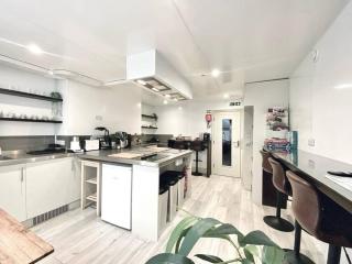 Apt 07 Beachside Beauty Central Studio Steps from Cafes - Brighton & Hove - 7