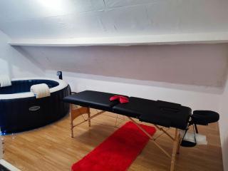 Chambre spacieuse privée avec Jaccuzi - 6