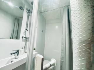 Apt 08 Beachside Beauty Central Studio Steps from Cafes - Brighton & Hove - 3