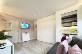 Apt 12 Luxury Living Chic Studio Steps from Beach - Brighton & Hove - 2