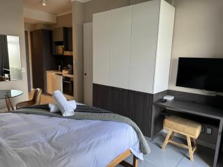 Menlyn Maine Triology - 10 On Capital - 4