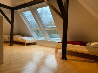 Exclusive Ferienwohnung Monteurwohnung 8 Personen - Oberhausen - 0