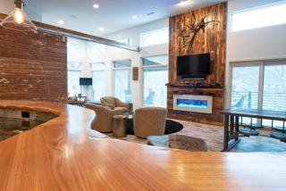 Elite Retreat for family and friends; Lake Front, launch, dock, boat slips - Lake Ozark - 5