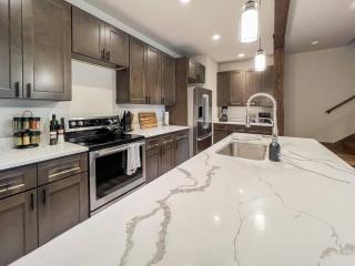 Ski-in/Ski-out Townhouse on Whitefish Mountain - Whitefish - 8