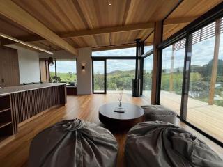 Obsidian View - Coast & Country - 1