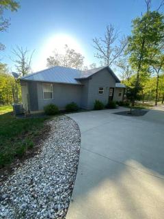 Grey Cabin Sleep 16- free VIP! - Lake Ozark - 7