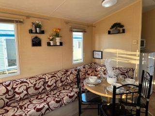 CaSa VistA - Holiday Home On The Beach - Clacton-on-Sea - 0