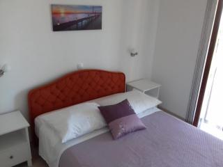 Apartments with WiFi Omis - 22684 - Omiš - 1