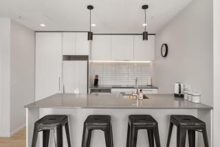 Heart of the CBD 2Bdrms 2Bthrms secure park - 7