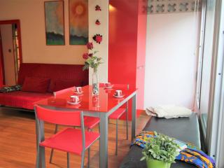 Estudio Renovado con Terraza a 200m de la Playa de Roses + Parking Privado y Climatización - ES-258-14 - 0