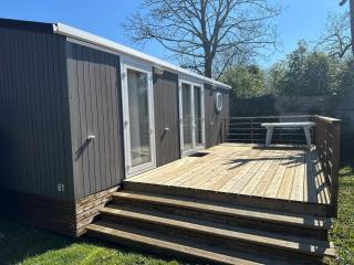 Mobil-home Confort 2 chambres, Piscine chauffée, 200 m de la plage, Parking et Wi-Fi inclus - FR-1-361A-77 - Jullouville-les-Pins - 0