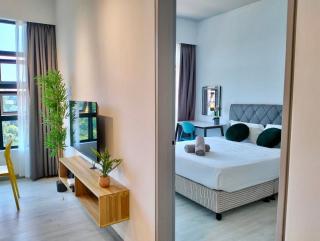 JQ1 SEA & POOL or CITY View WIFI I WASHING MACHINE for Some Units I CUCKOO WATER Jesselton Quay by R2 - Kota Kinabalu - 3