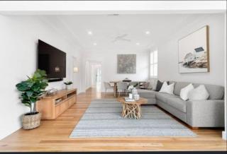 Single Private Room-Charming bayside home - 0