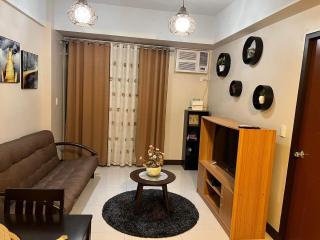 M&P’s Place Manhattan Heights Araneta City Cubao - 4